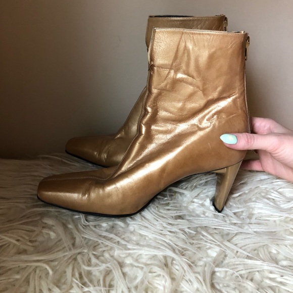 Stuart Weitzman Shoes - Vintage Stuart Weitzman boots